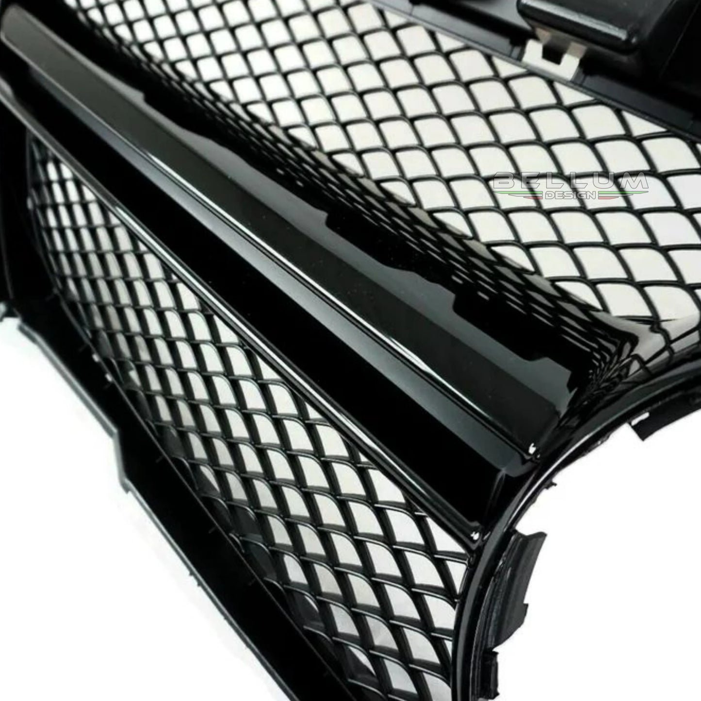 Griglia Stile AMG Nera CLA W117 installazione - Bellum Design